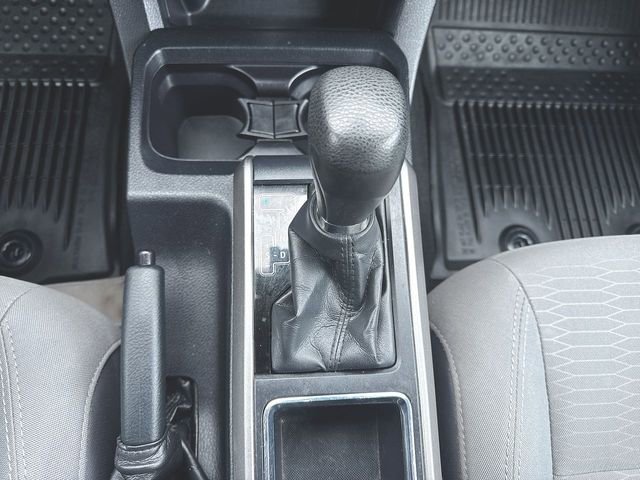 Used 2019 Toyota Tacoma SR5 AWD/4WD image 15
