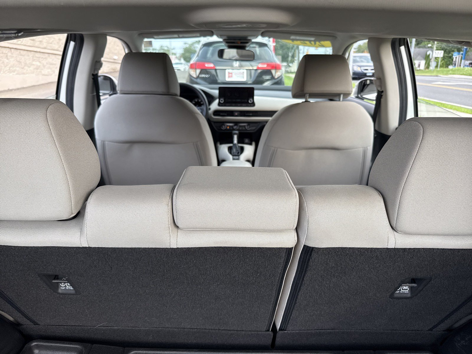 Used 2024 Honda HR-V LX image 38
