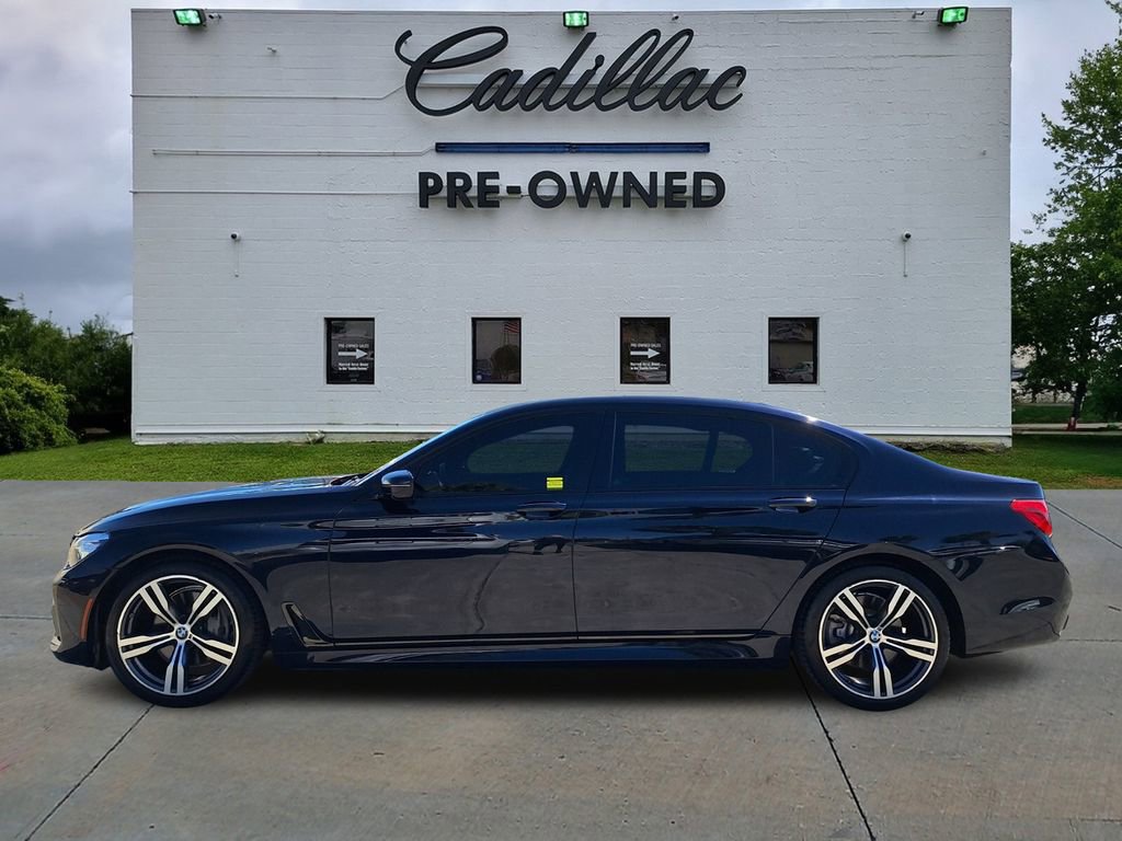 Used 2019 BMW 740i w/ Executive Package image 5