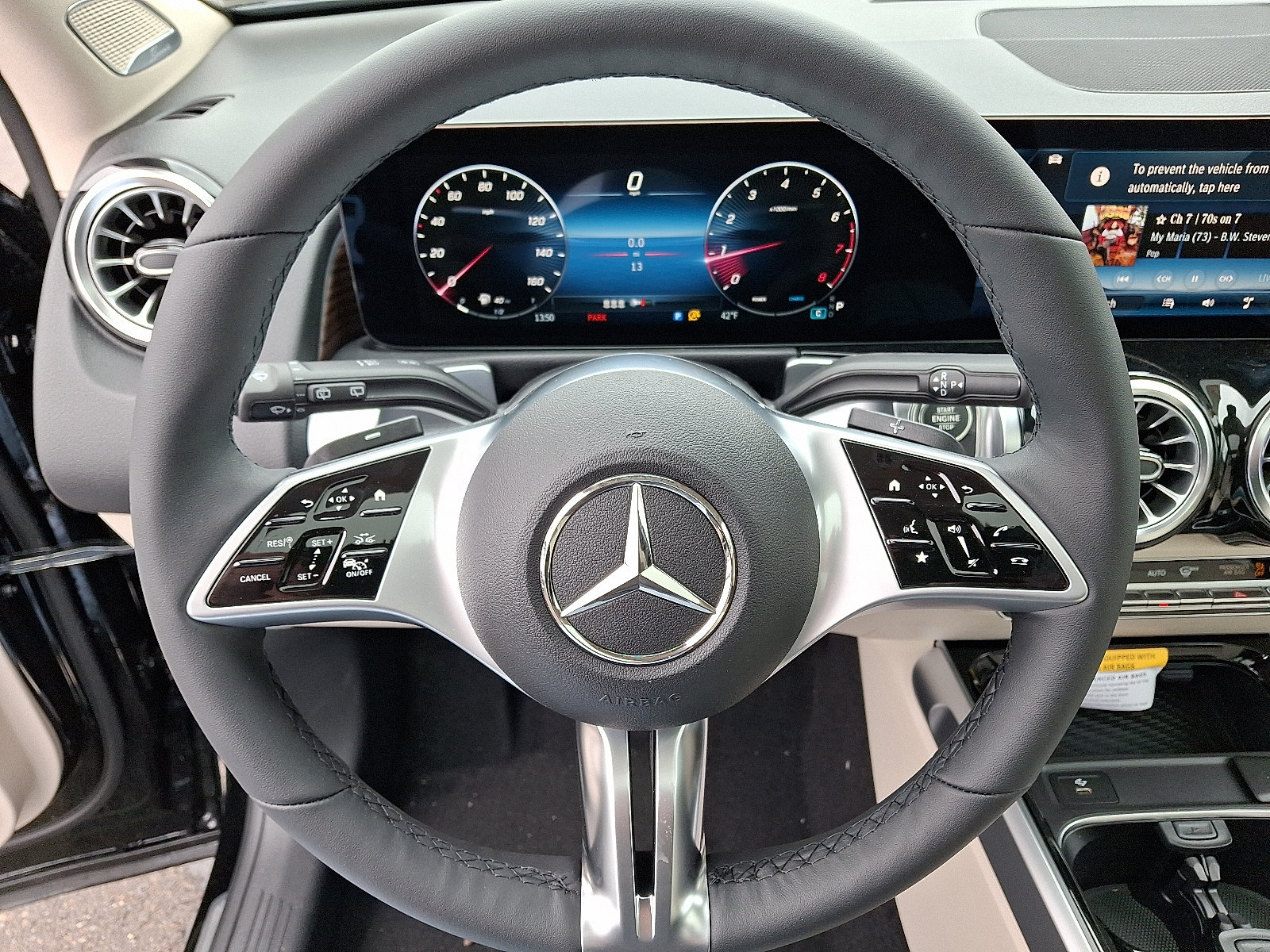 New 2026 Mercedes-Benz GLB 250 4MATIC image 18