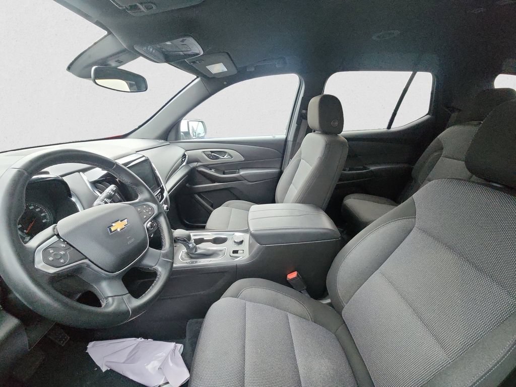 Used 2023 Chevrolet Traverse LT AWD/4WD image 7