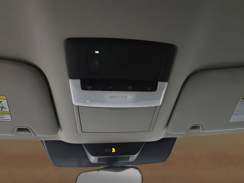 Used 2025 Nissan Pathfinder SV AWD/4WD image 30