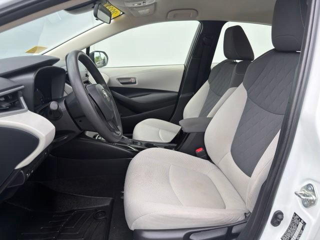 Used 2022 Toyota Corolla LE FWD image 22