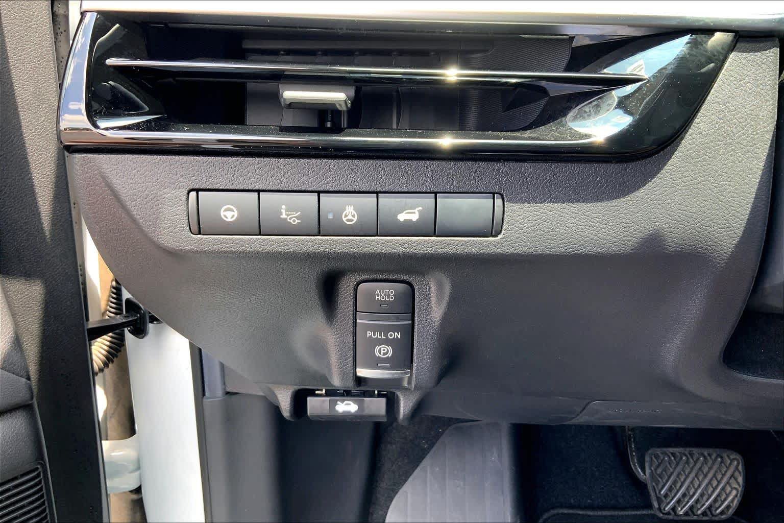 Used 2025 Nissan Murano Platinum w/ Cargo Package AWD/4WD image 36