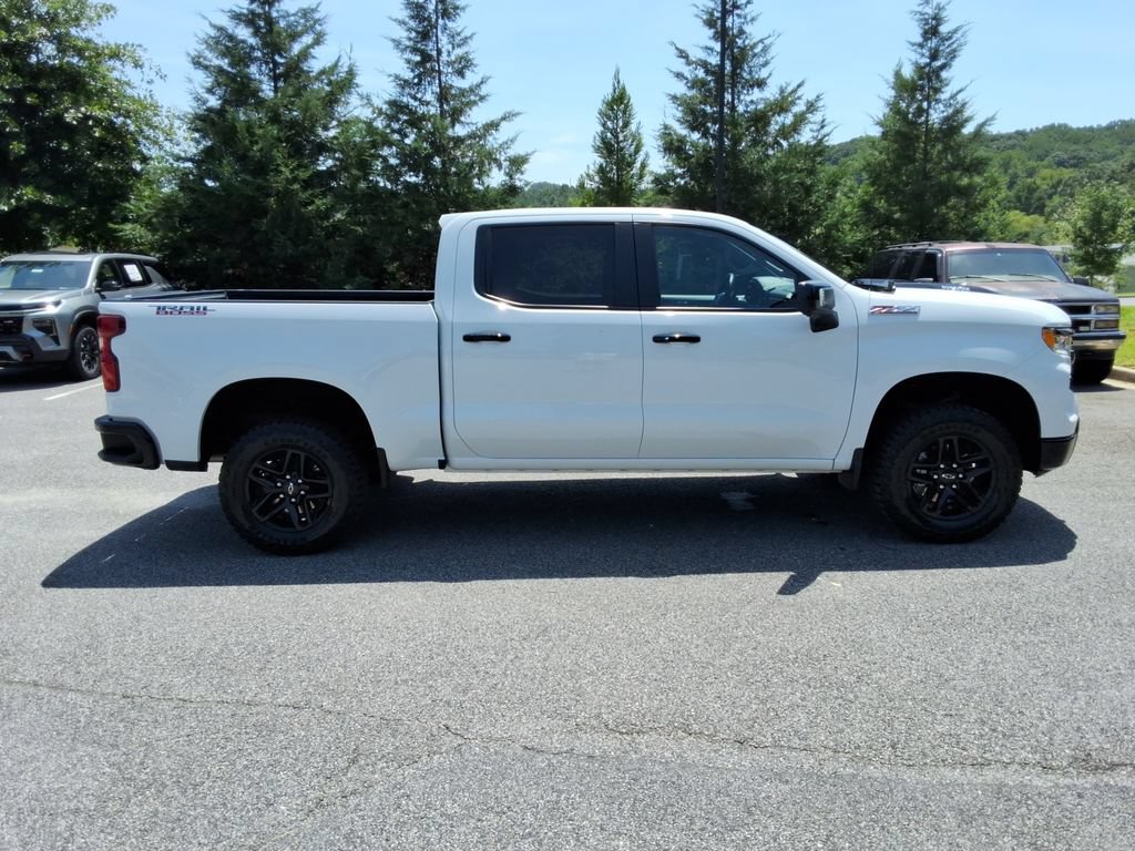 Certified 2024 Chevrolet Silverado 1500 LT Trail Boss w/ LT Trail Boss Premium Package AWD/4WD image 4