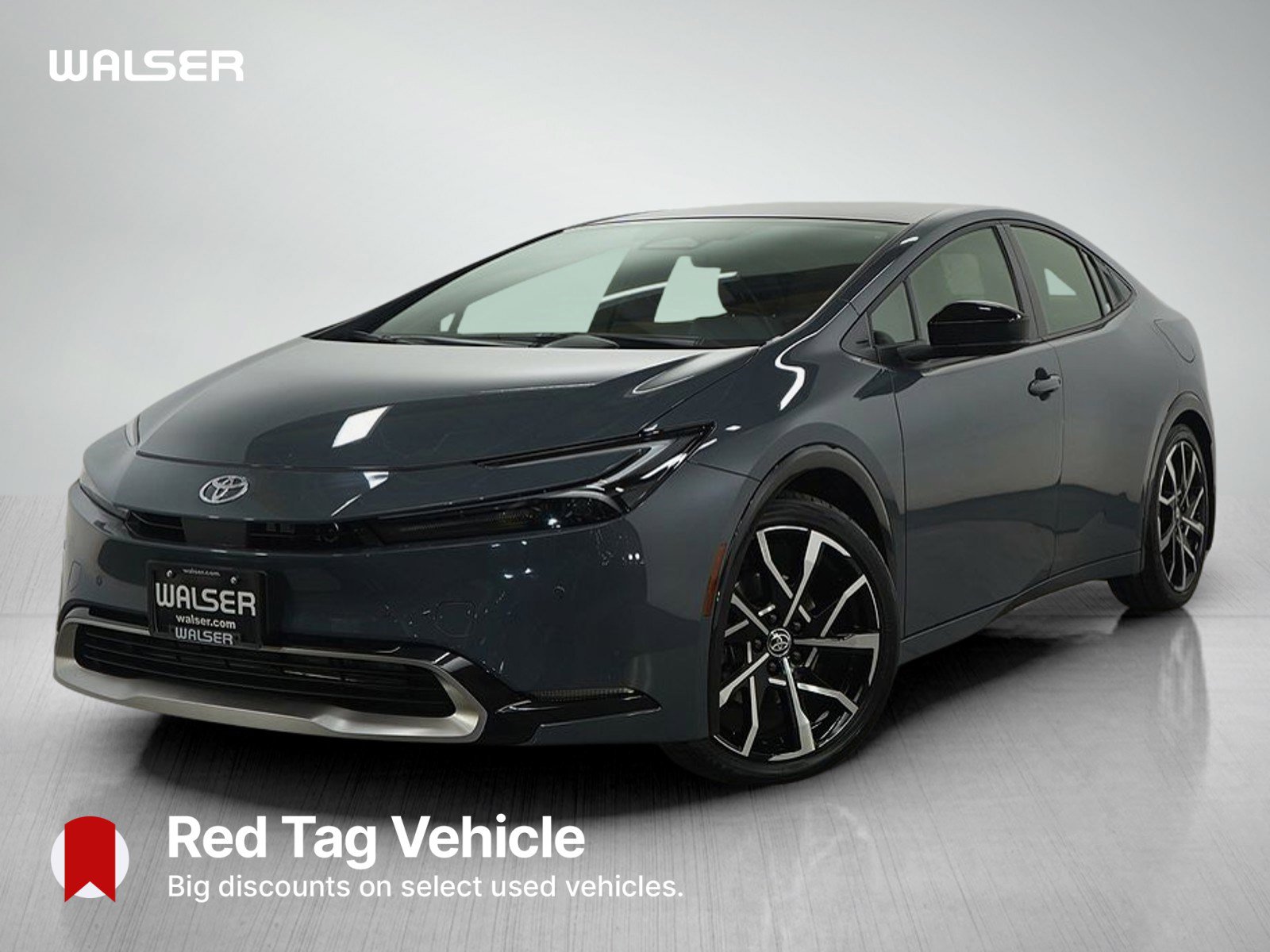 Used 2025 Toyota Prius Plug-In Hybrid image 1