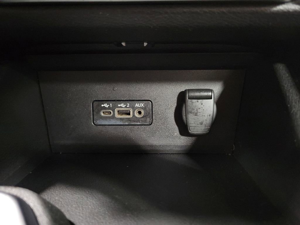 Used 2022 Nissan Sentra SV image 16