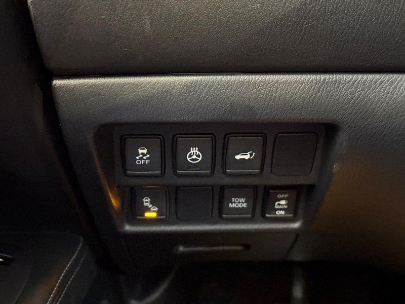 Used 2018 Nissan Pathfinder SL w/ SL Premium Package AWD/4WD image 29