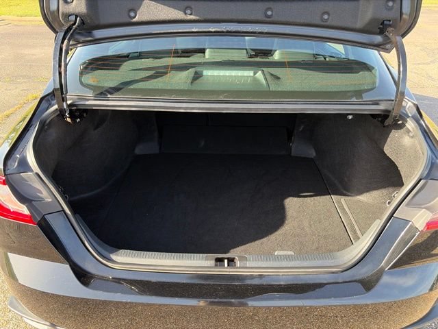 Used 2025 Toyota Camry SE FWD image 13