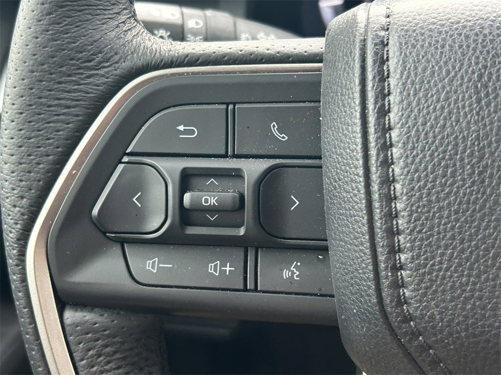 Used 2025 Toyota Tacoma TRD Sport image 37