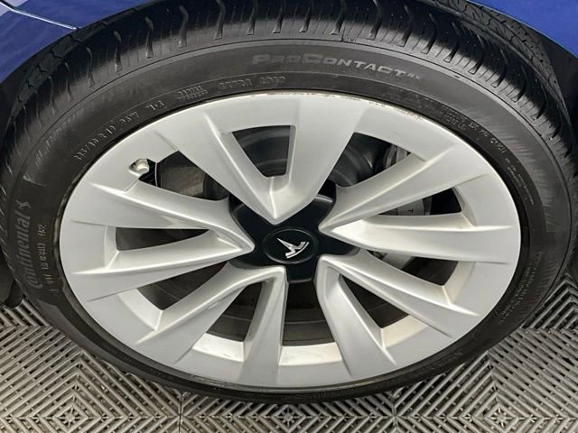 Used 2023 Tesla Model 3 Standard Range RWD image 29