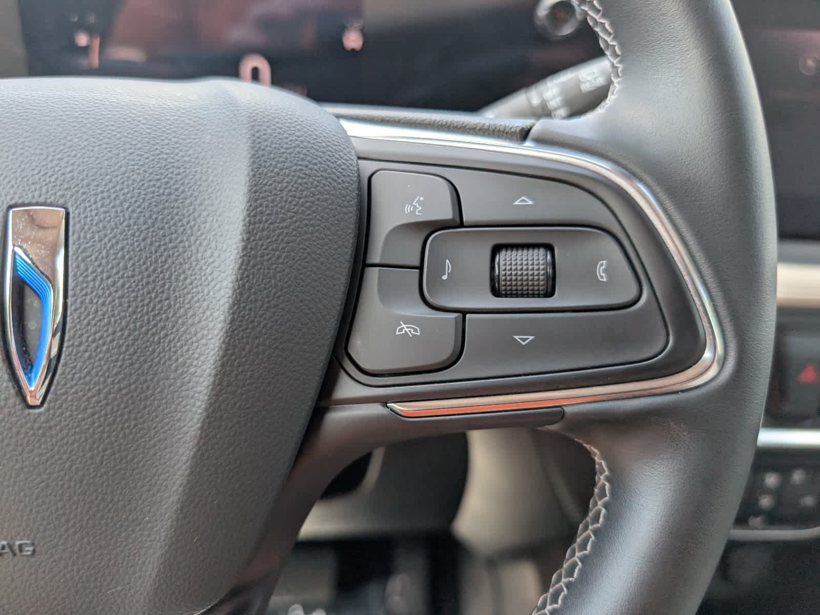 Certified 2024 Buick Encore GX Preferred AWD/4WD image 22