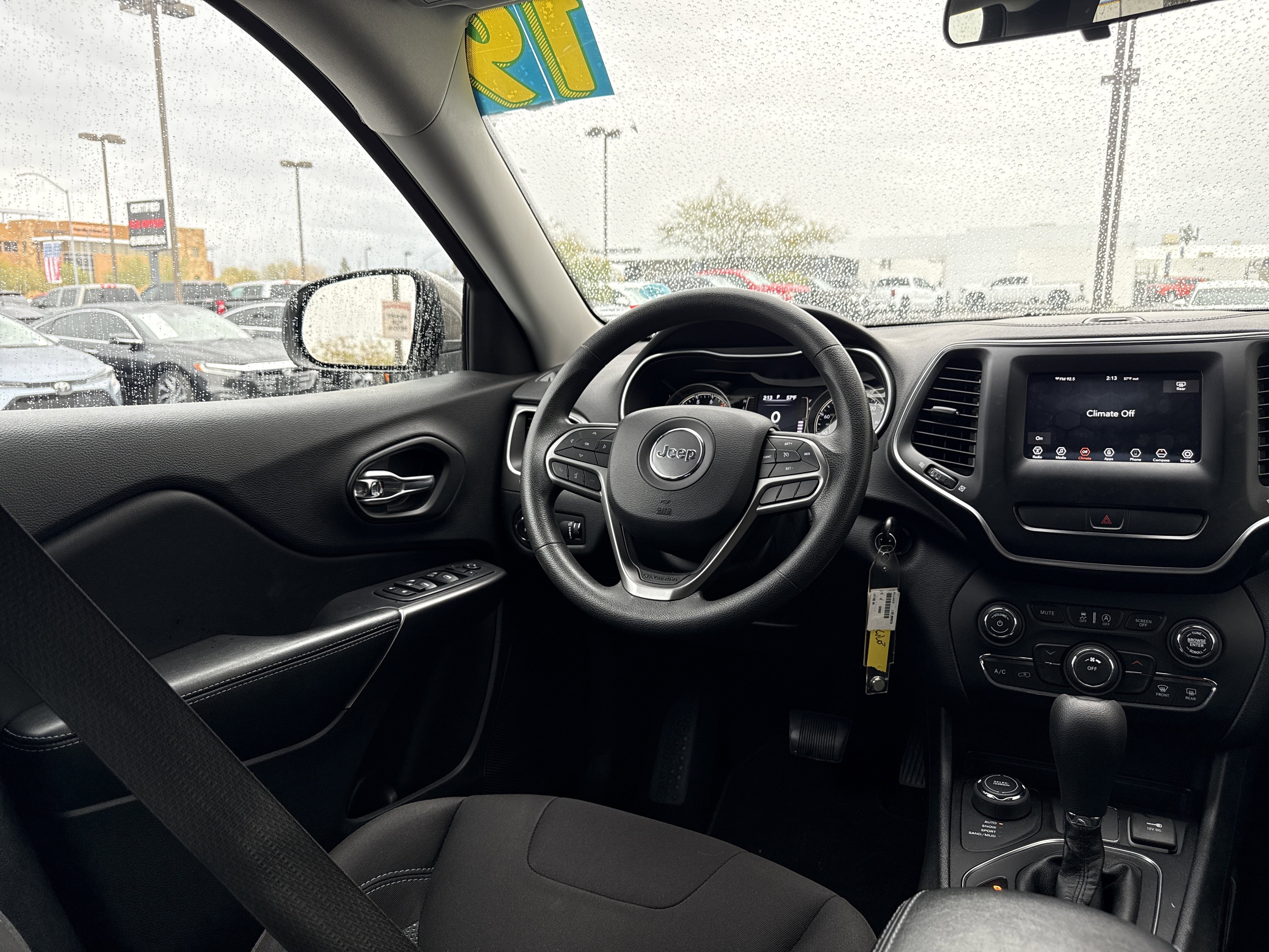 Used 2019 Jeep Cherokee Latitude w/ Popular Appearance Group image 28