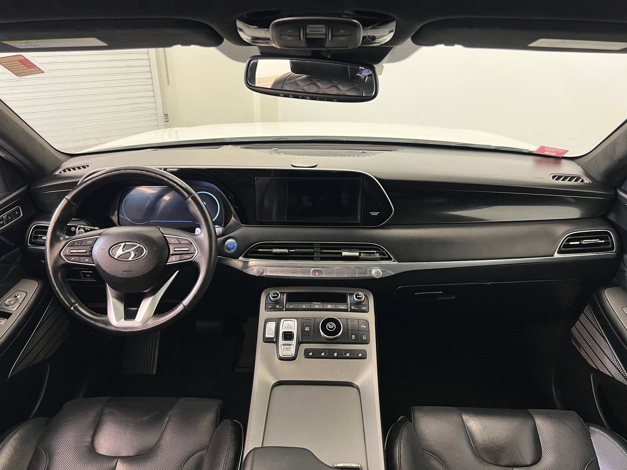 Used 2021 Hyundai Palisade Calligraphy image 16