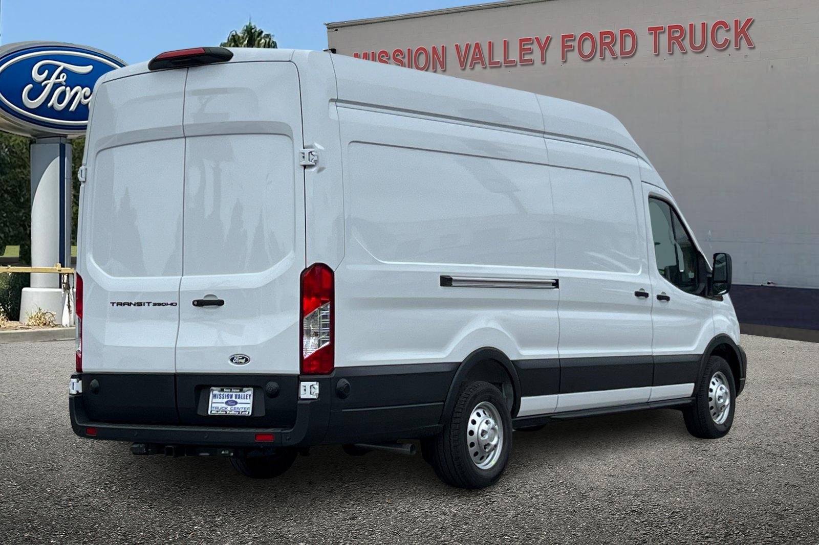 New 2026 Ford Transit 350 148 High Roof Extended w/ Load Area Protection Package image 4