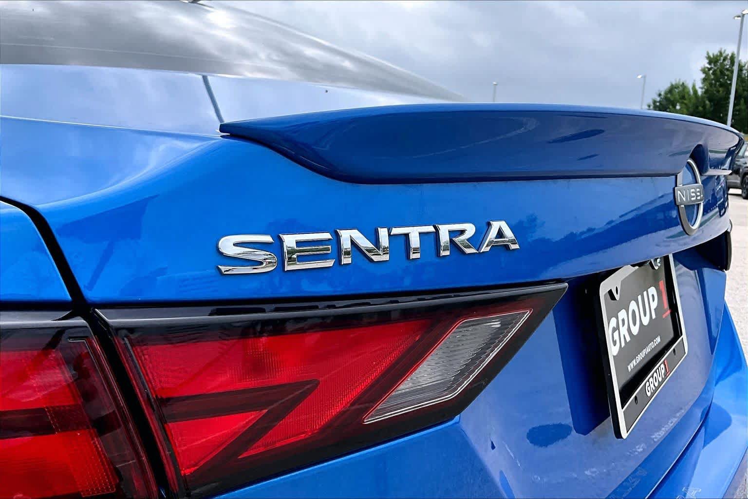 Certified 2025 Nissan Sentra SR FWD image 10