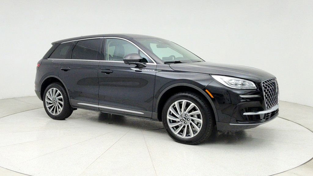 Used 2025 Lincoln Corsair Reserve AWD/4WD image 3
