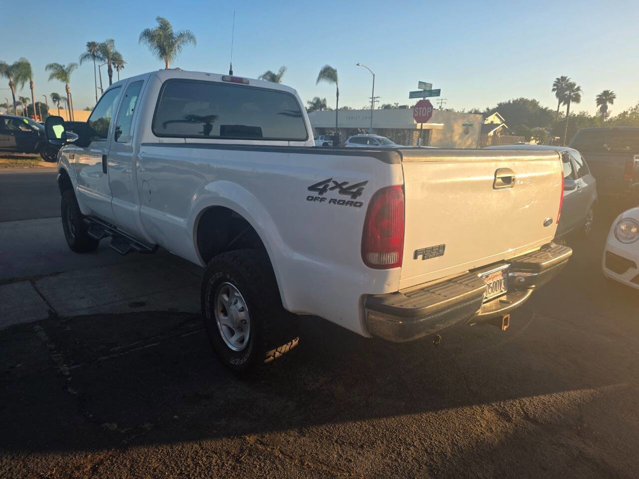 Used 2000 Ford F350 XL image 5