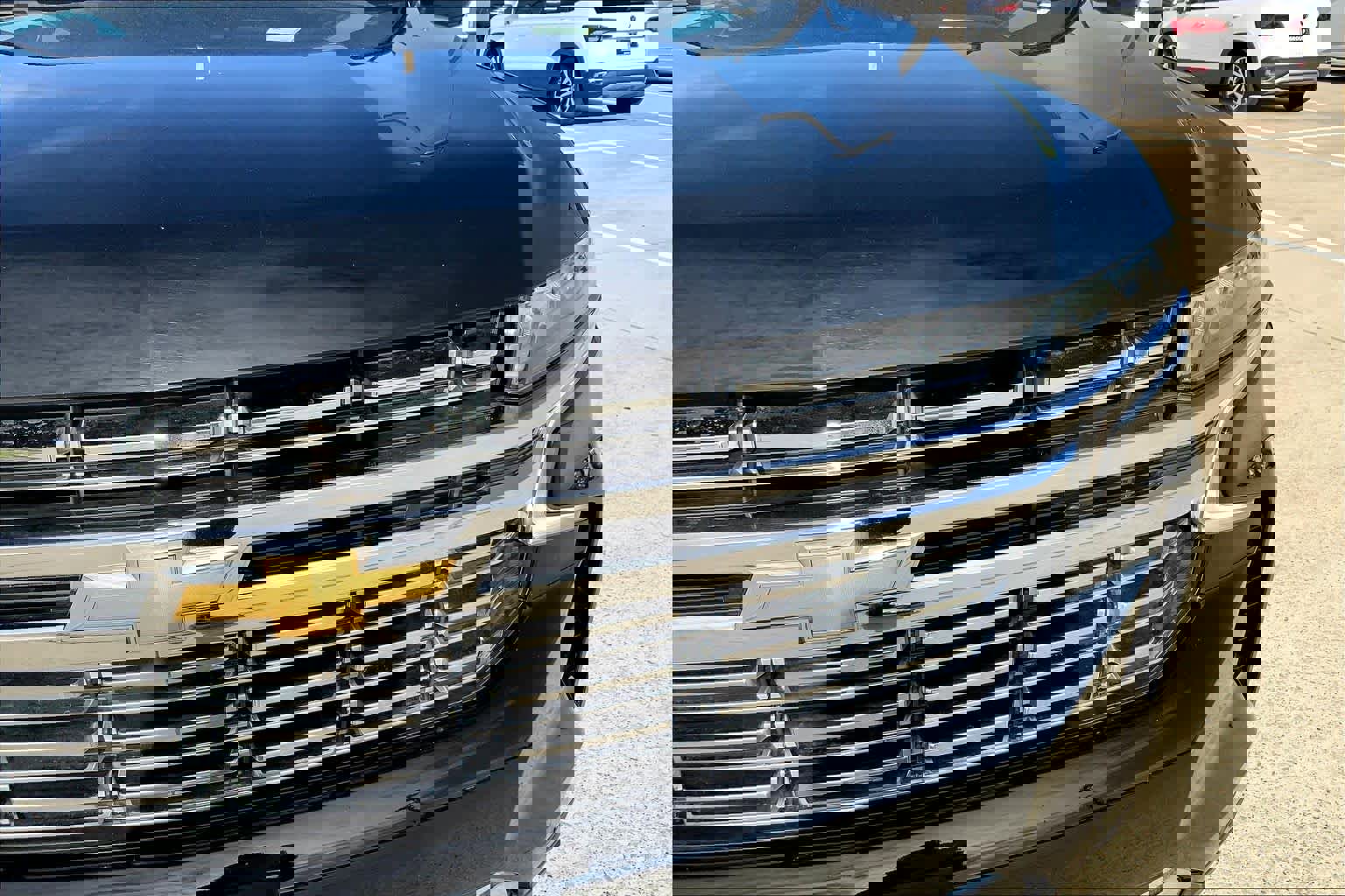 Used 2023 Chevrolet Suburban LS image 28