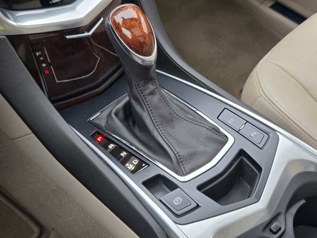 Used 2013 Cadillac SRX Luxury image 30