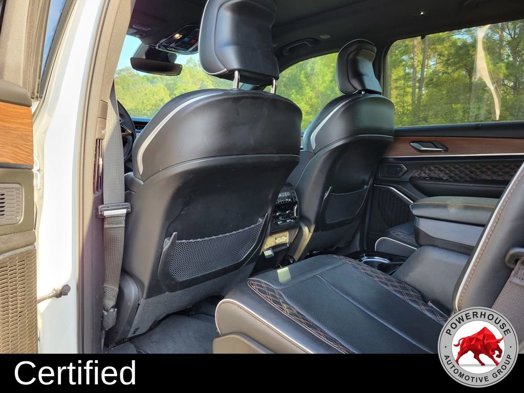 Used 2024 Jeep Grand Cherokee L Summit w/ High Altitude Package image 16