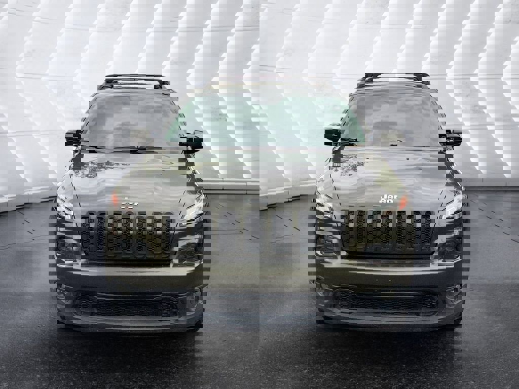 Used 2015 Jeep Cherokee Latitude w/ Cold Weather Group image 2