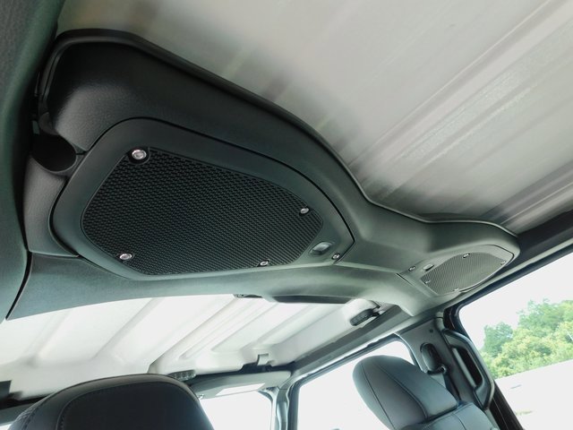 New 2025 Jeep Wrangler Unlimited Rubicon w/ Steel Bumper Group image 21