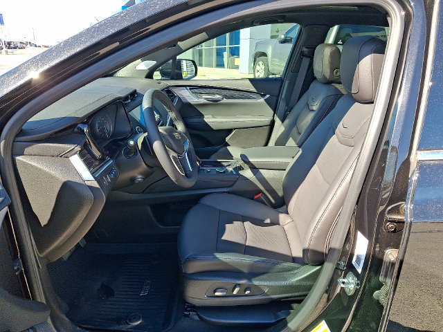 New 2025 Cadillac XT5 Premium Luxury w/ Technology Package AWD/4WD image 9