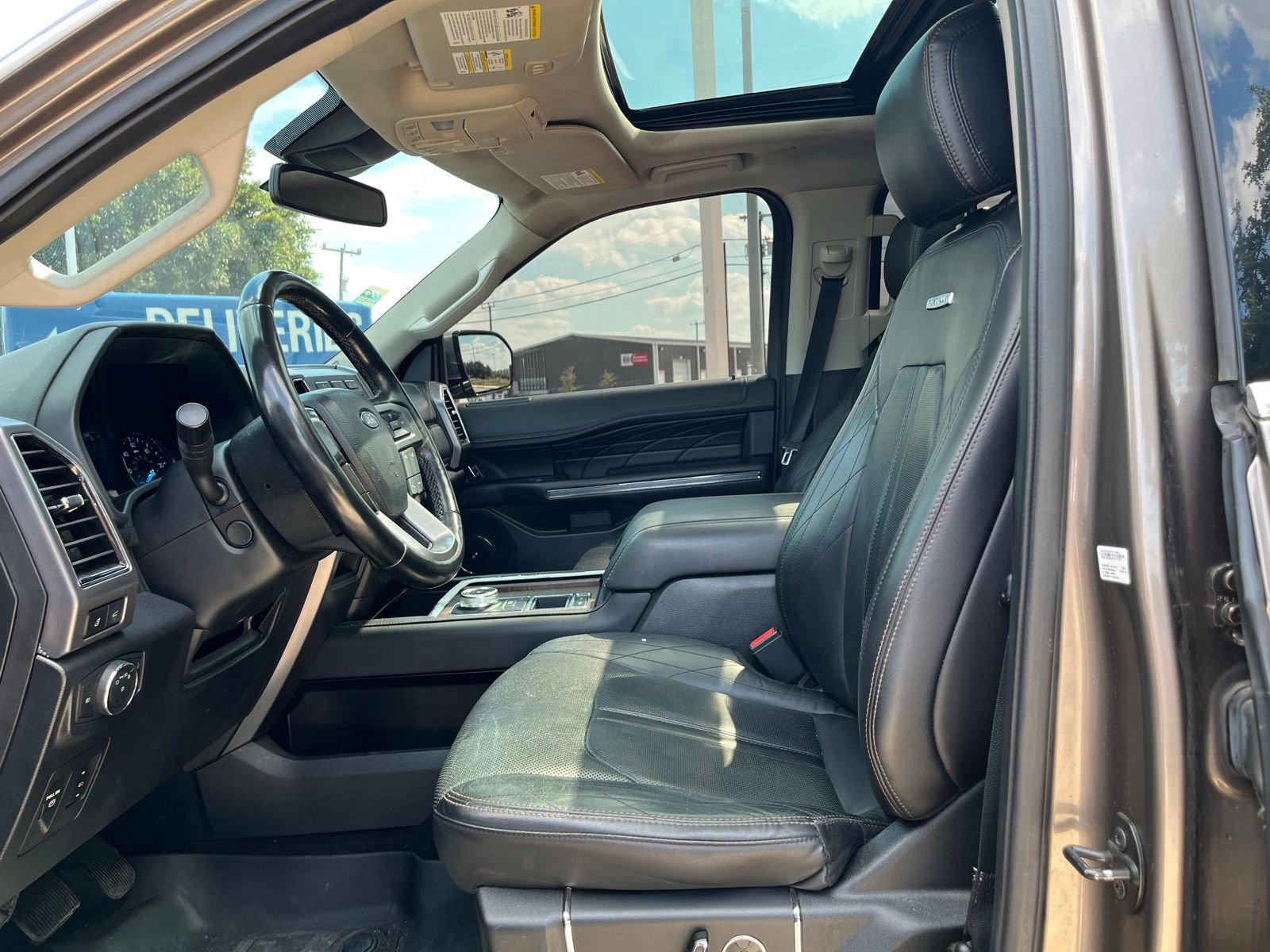 Used 2019 Ford Expedition Platinum RWD image 9