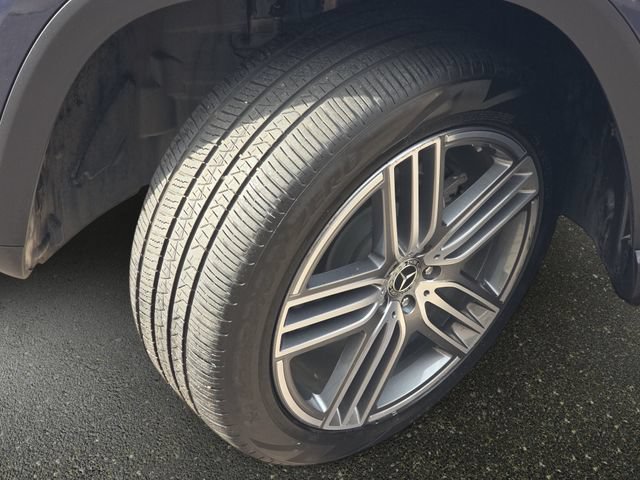 Used 2024 Mercedes-Benz GLS 450 4MATIC image 36