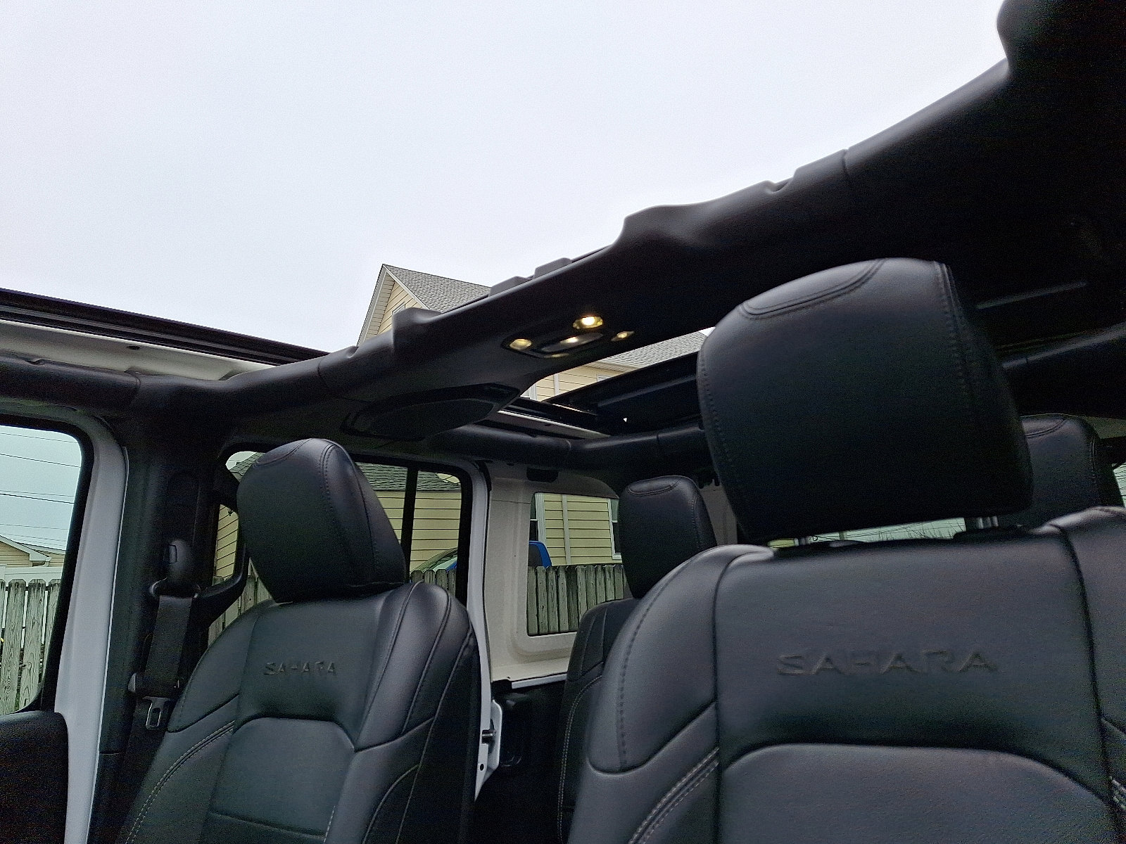 Used 2020 Jeep Wrangler Unlimited Sahara w/ Cold Weather Group image 14