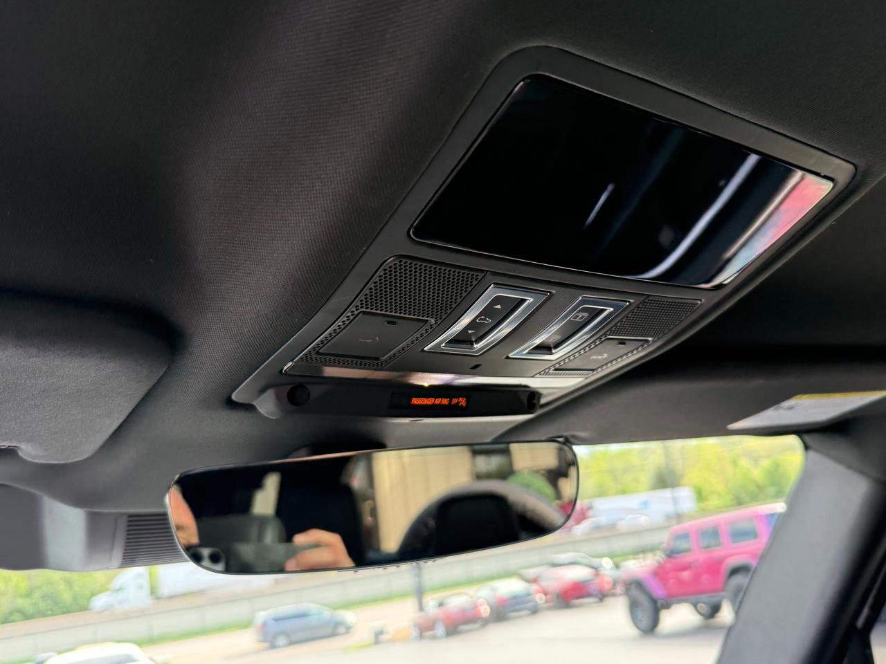 Used 2023 Land Rover Defender 110 X-Dynamic SE image 23