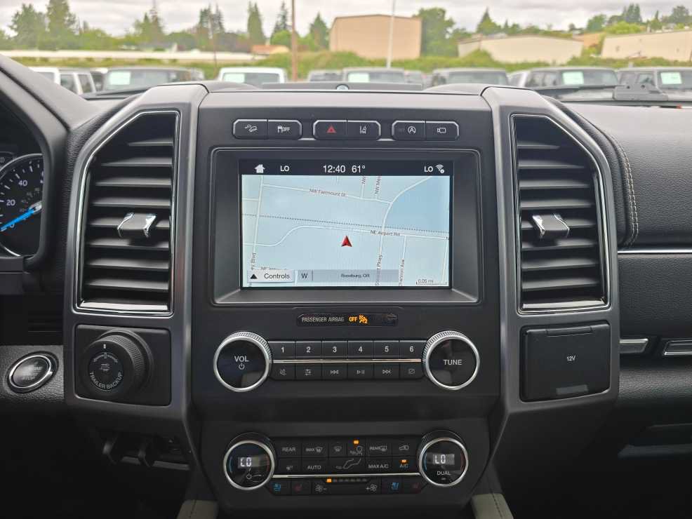 Used 2019 Ford Expedition Platinum AWD/4WD image 13
