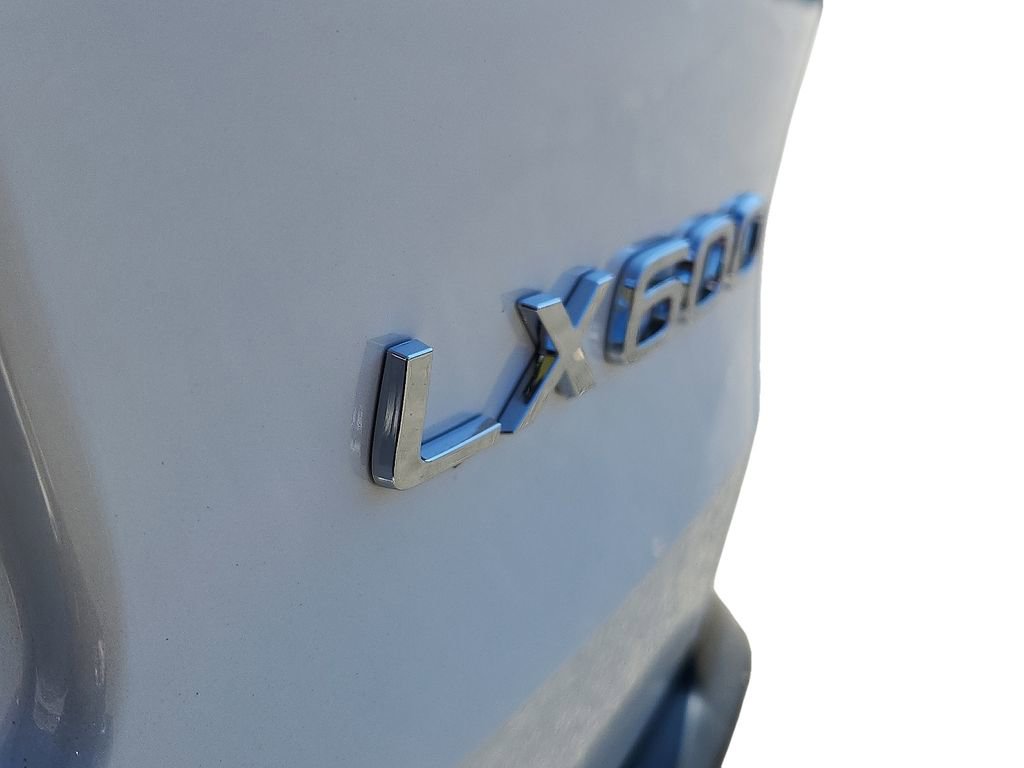 New 2025 Lexus LX 600 4WD w/ Luxury Package image 11