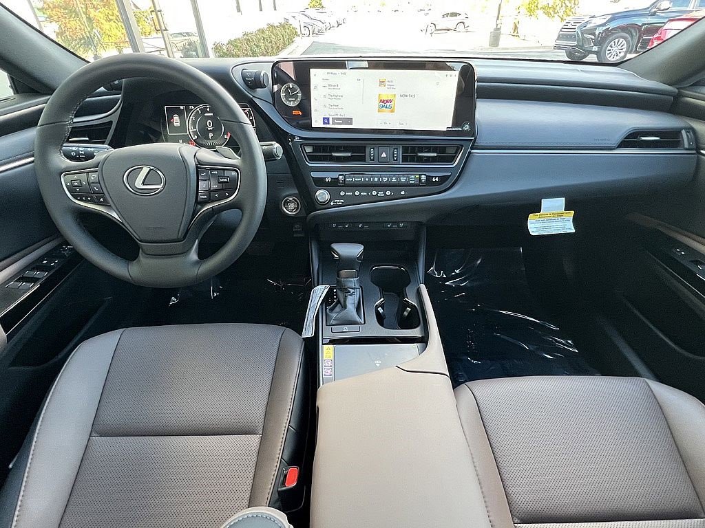 New 2025 Lexus ES 350 w/ Premium Package image 7