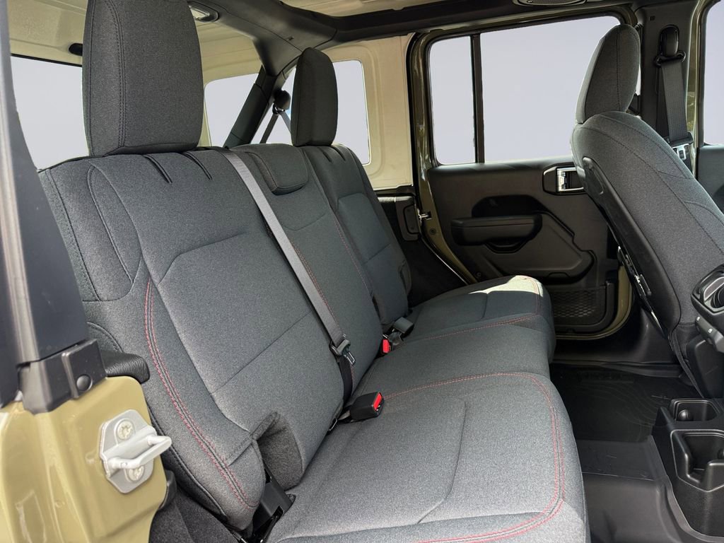 New 2025 Jeep Wrangler Unlimited Rubicon image 18