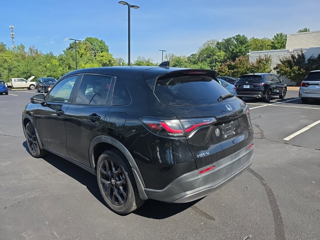Used 2023 Honda HR-V Sport image 3
