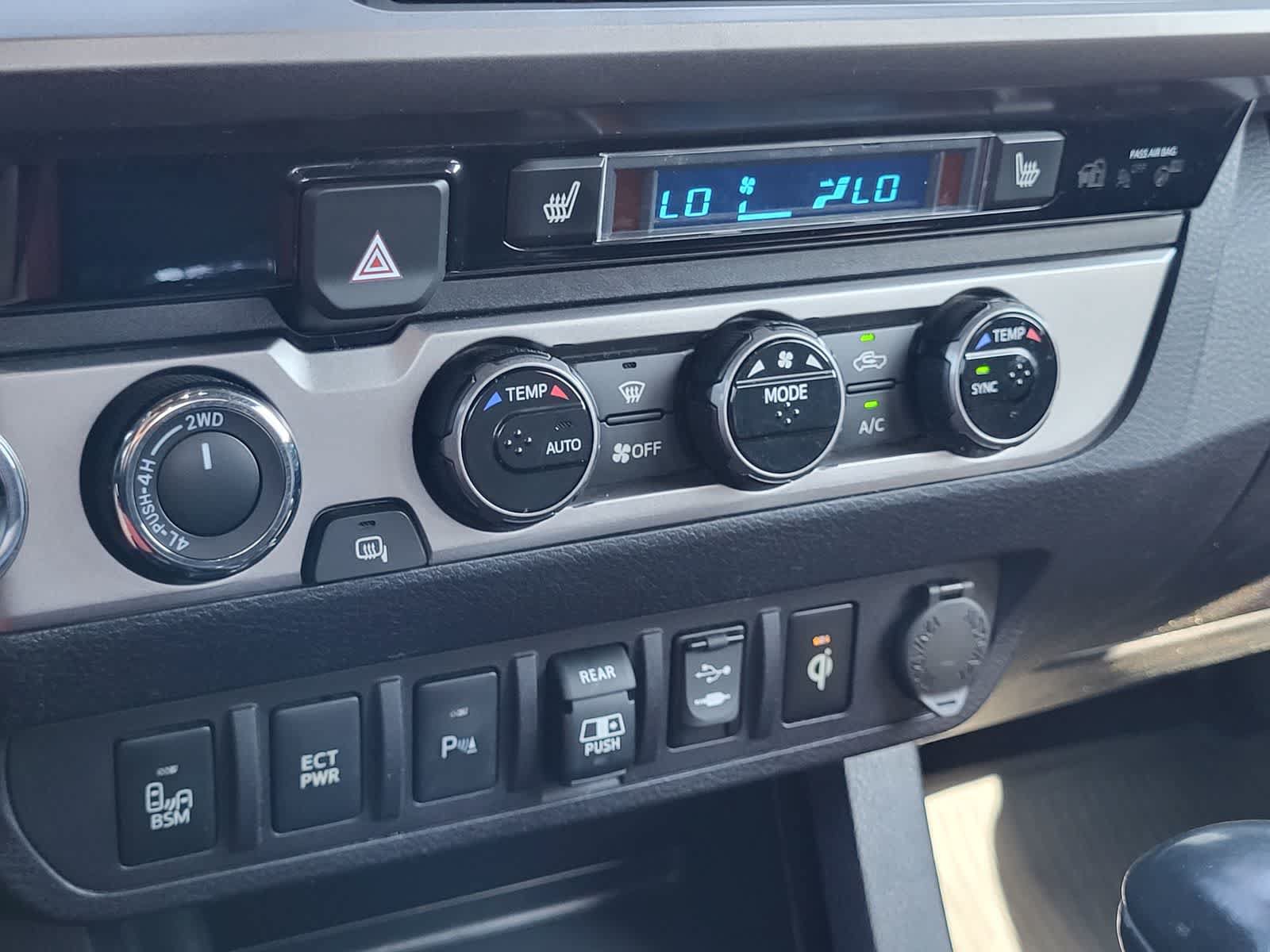 Used 2018 Toyota Tacoma Limited AWD/4WD image 25