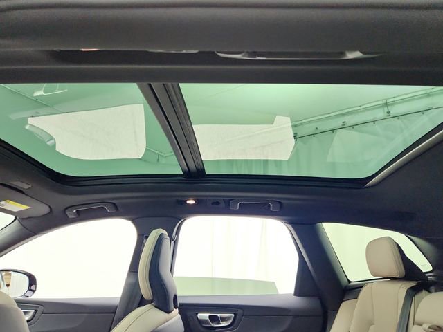 New 2026 Volvo XC60 B5 Core w/ Climate Package image 21