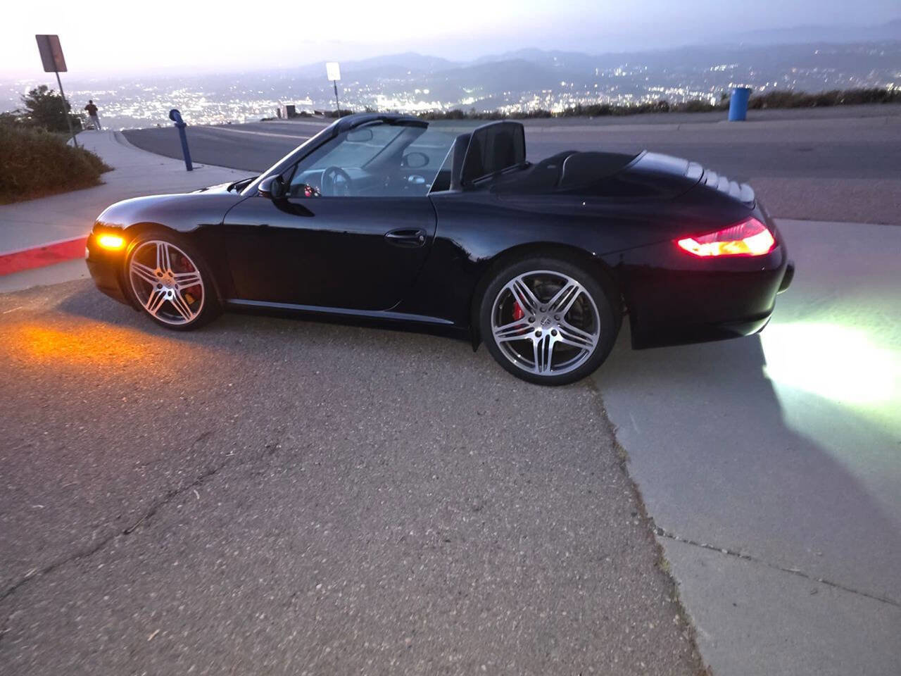 Used 2007 Porsche 911 Carrera S RWD image 3