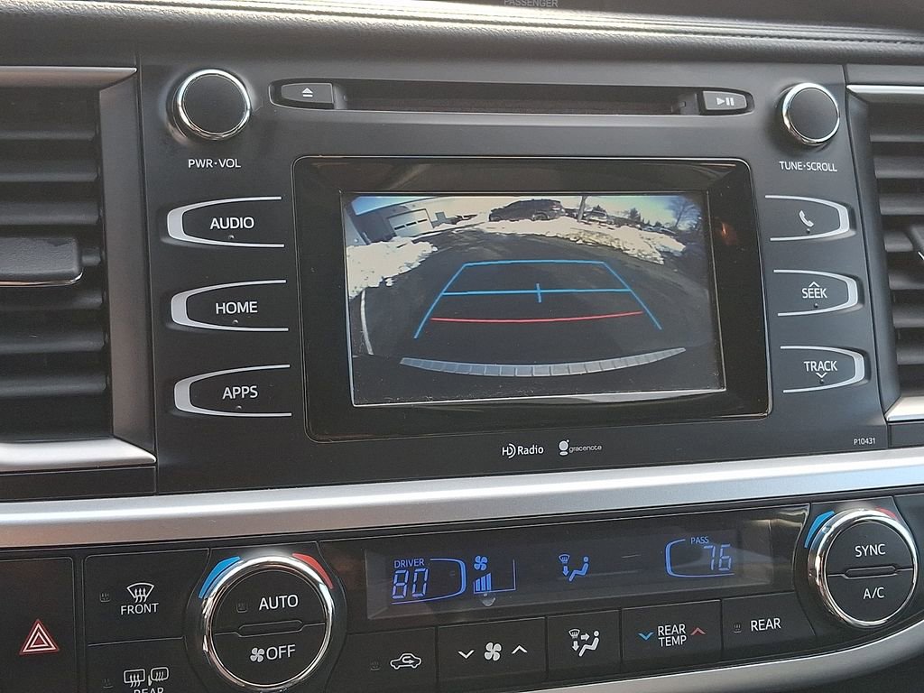 Used 2015 Toyota Highlander Plus image 17