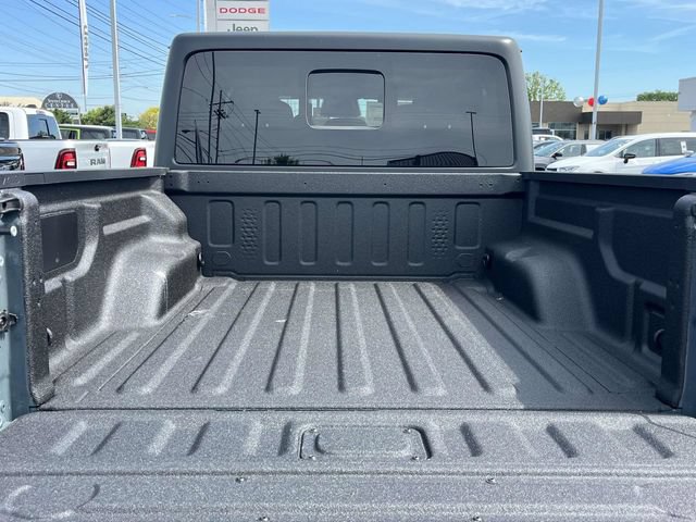 New 2026 Jeep Gladiator Sport AWD/4WD image 17