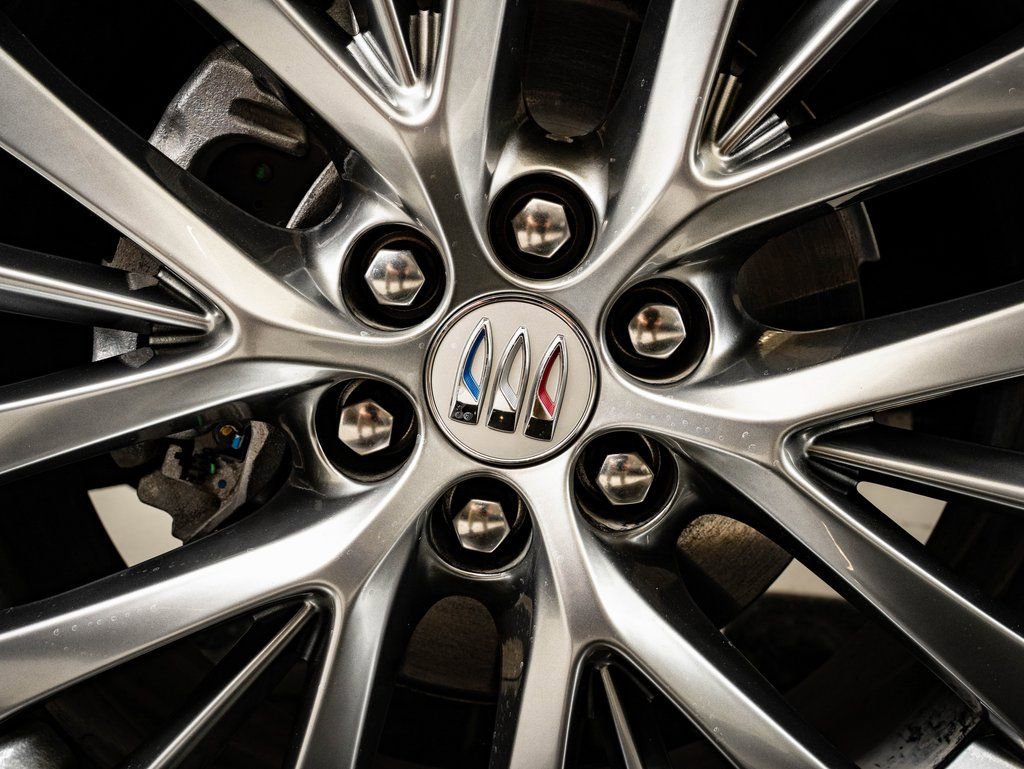 Used 2025 Buick Enclave Avenir w/ Super Cruise Package image 8