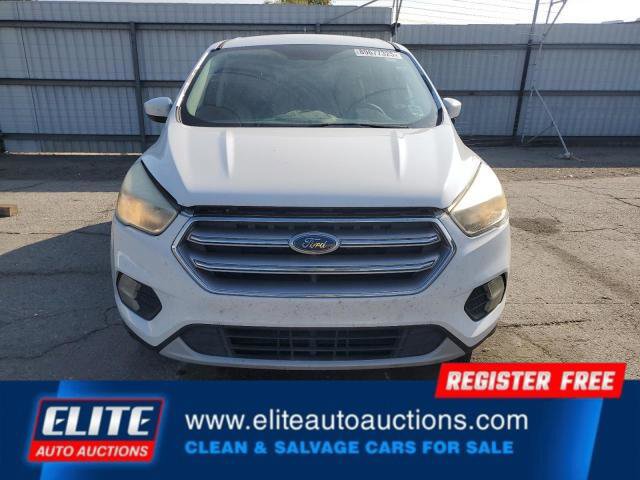 Used 2017 Ford Escape SE image 10