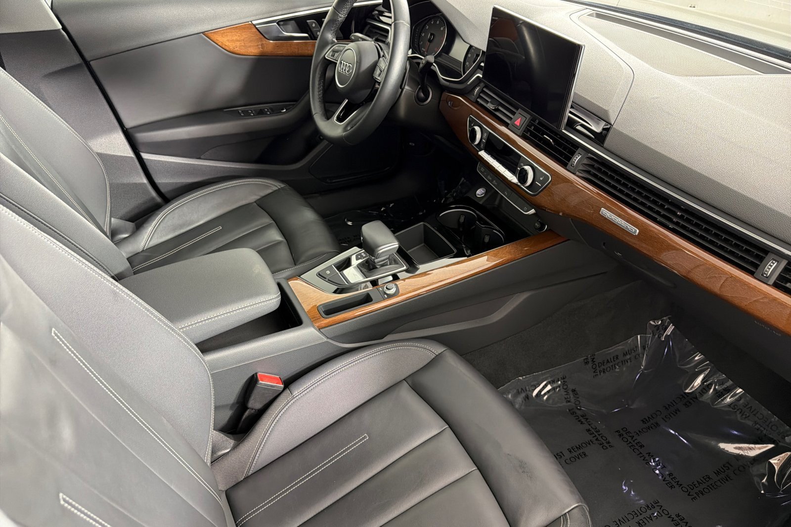 Used 2023 Audi A4 2.0T Premium w/ Convenience Package AWD/4WD image 14