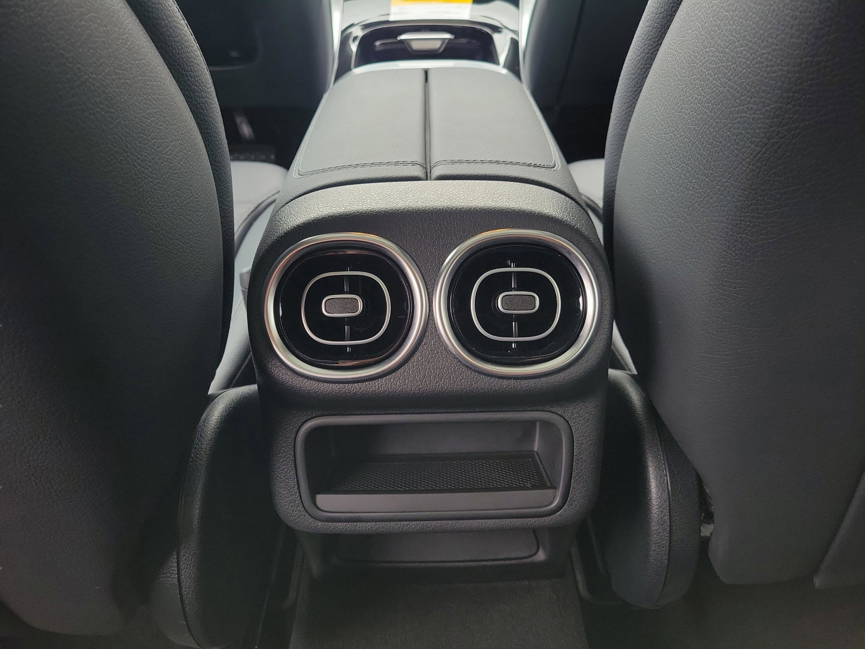 Certified 2026 Mercedes-Benz GLC 300 image 11