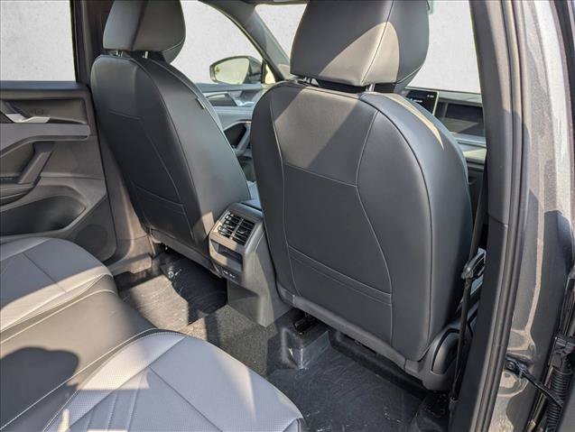 New 2026 Volkswagen Tiguan SE R-Line FWD image 29