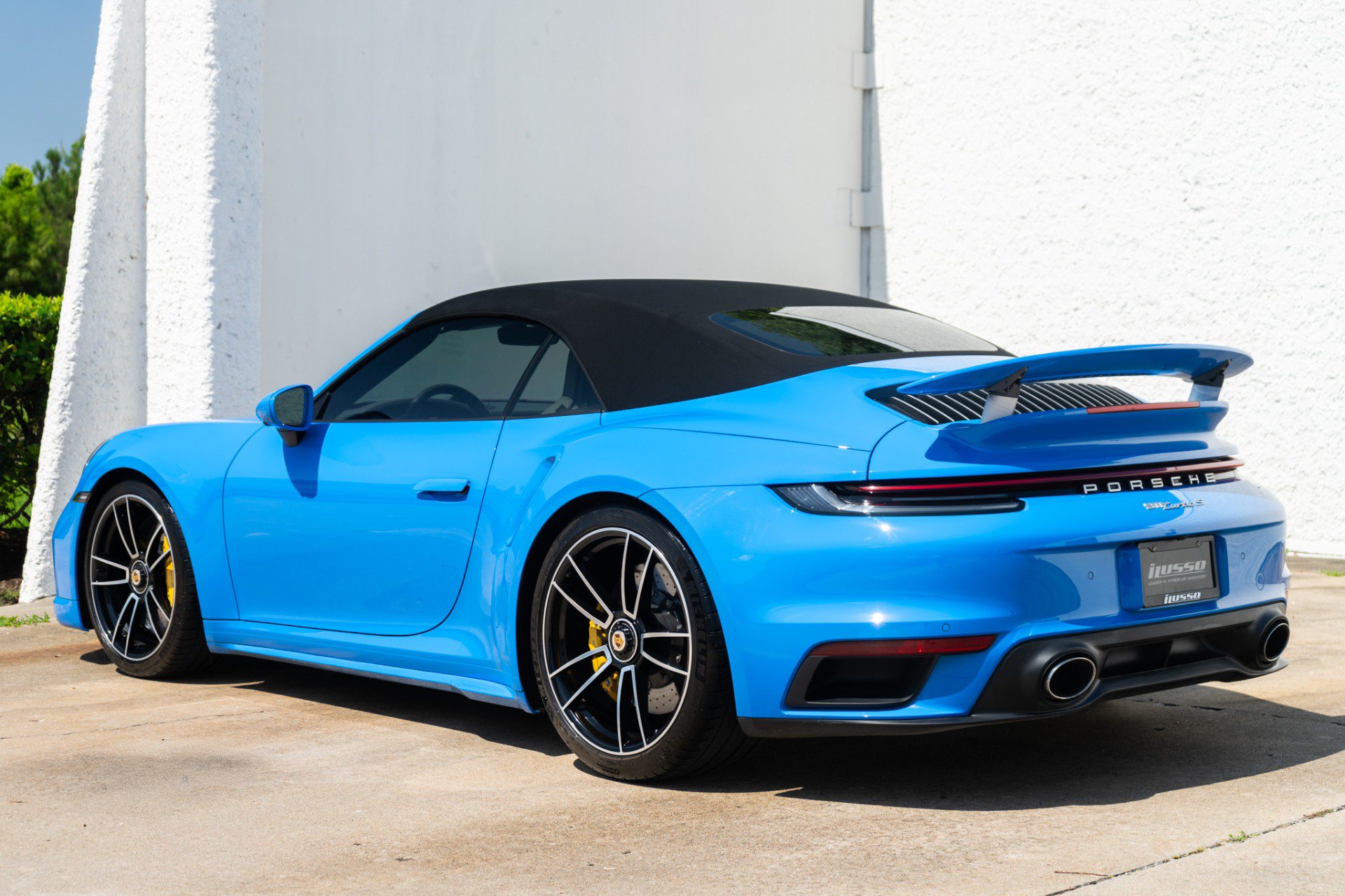 Used 2023 Porsche 911 Turbo S AWD/4WD image 9