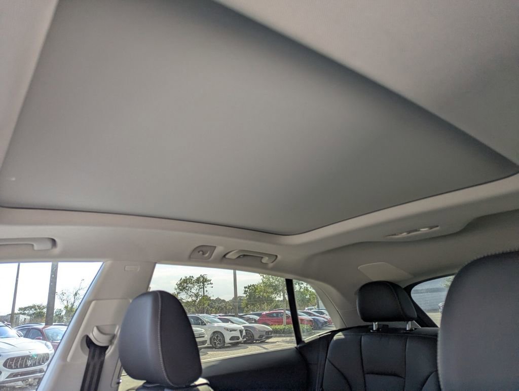 Used 2023 Audi Q8 Premium Plus w/ Premium Plus Package image 21