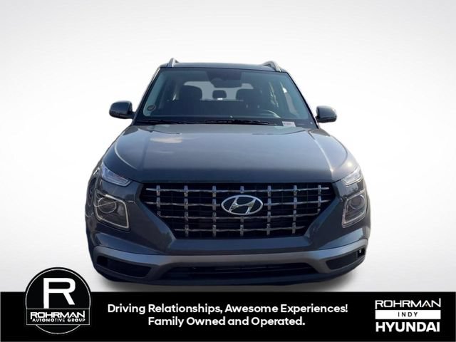 New 2026 Hyundai Venue SEL FWD image 3